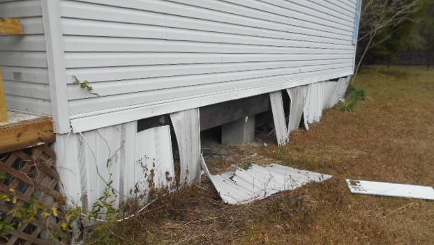 How Much Venting Is Required For Mobile Home Skirting - Decorative Skirting For Mobile Homes