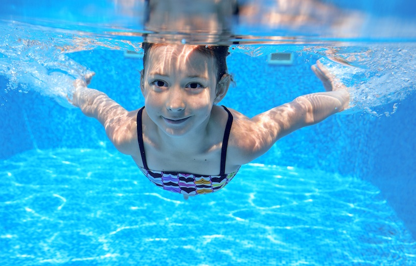 How many children drown each year in a pool or spa?