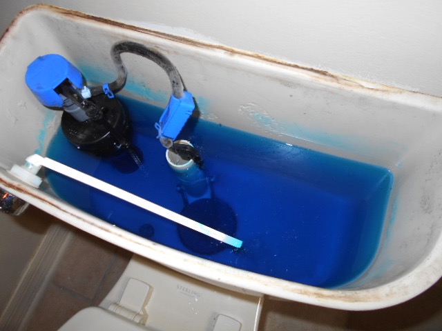 How to use the blue toilet tablet in the bathroom