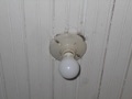What is a keyless light fixture or lampholder?